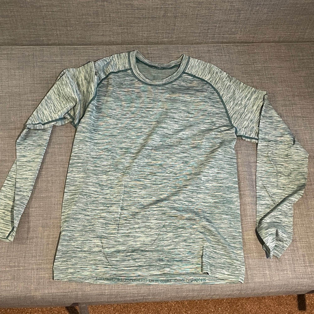 Lululemon Forest Green Metal Vent Tech LS *Merino